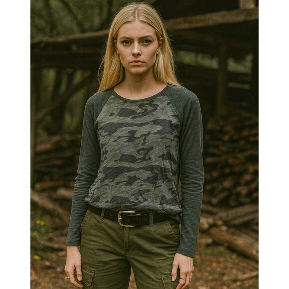 Monrow Green Camo Quarter Sleeve T-Shirt Small Army Military Soft Grunge Street - Picture 1 of 5